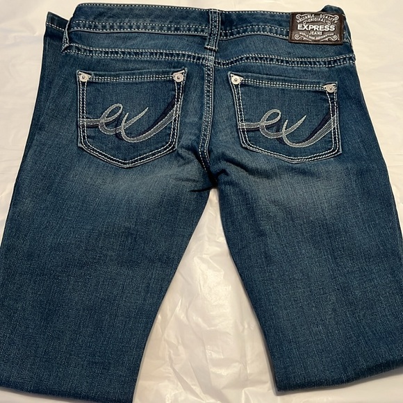 Express Bell Flare Low Rise 2Short! - Picture 5 of 5